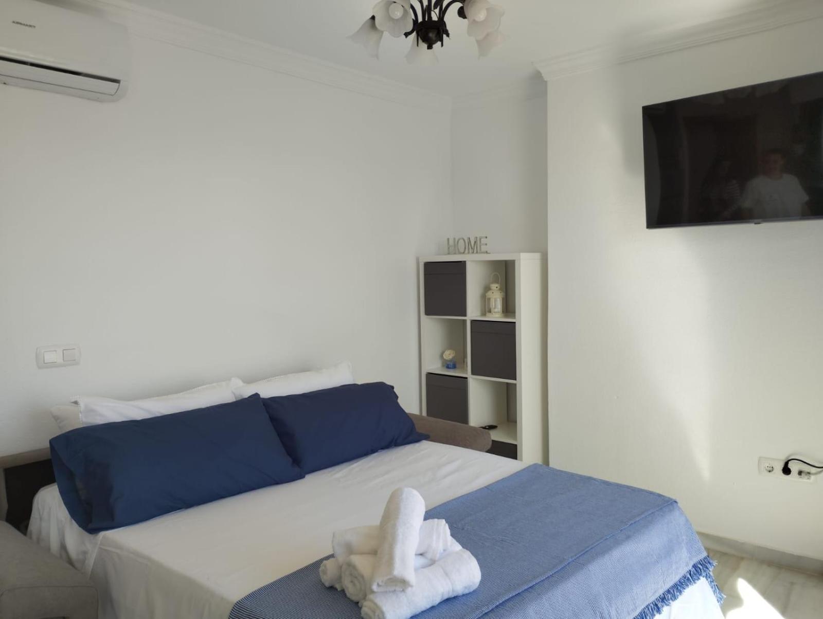 Apartamentos Playacala La Cala Del Moral Bagian luar foto